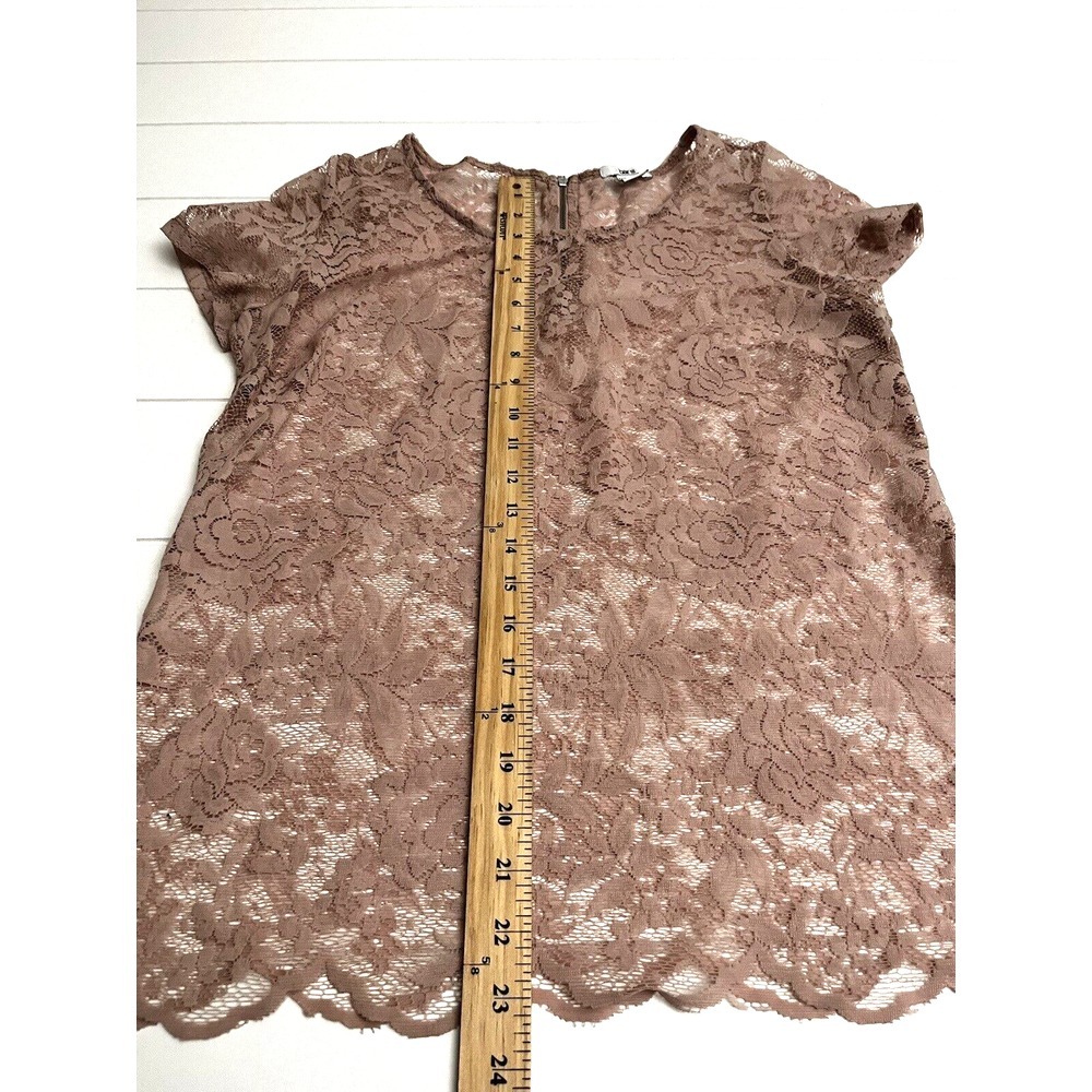 Bar III Lace Blush‎ Pink Blouse Size Small Short Sleeve - Picture 3 of 5
